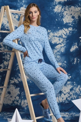 Miękka piżama damska z metalicznym napisem i kokardką DENISA, błękitna