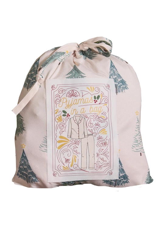 Świąteczna koszulowa piżama z zimowym nadrukiem ALISEE, zielona + woreczek prezentowy