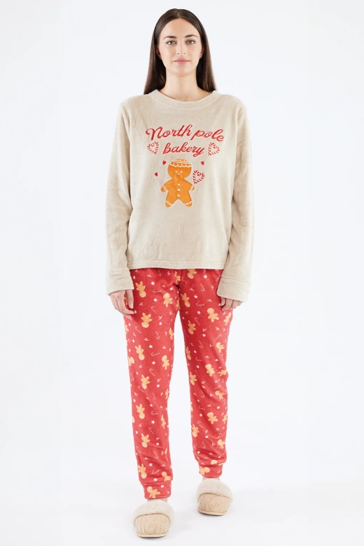 Ciepła polarowa piżama damska z piernikiem i napisem MEDDY, beżowa