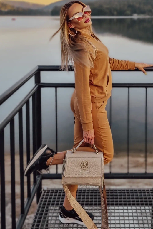 Modny komplet damski/dres z kapturem Seattle, brąz