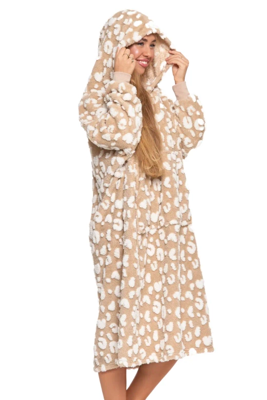 Ciepła kocobluza z kapturem w cętki PDD4500-009, beż