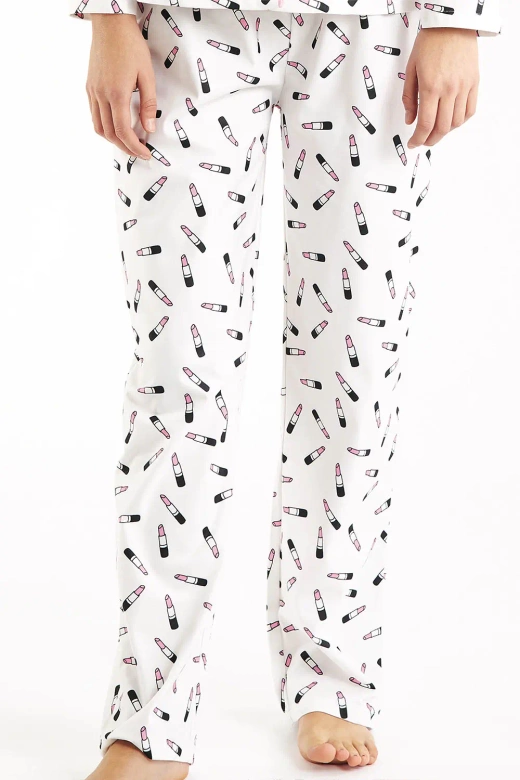 Urocza zapinana miękka piżama damska Saba, ecru