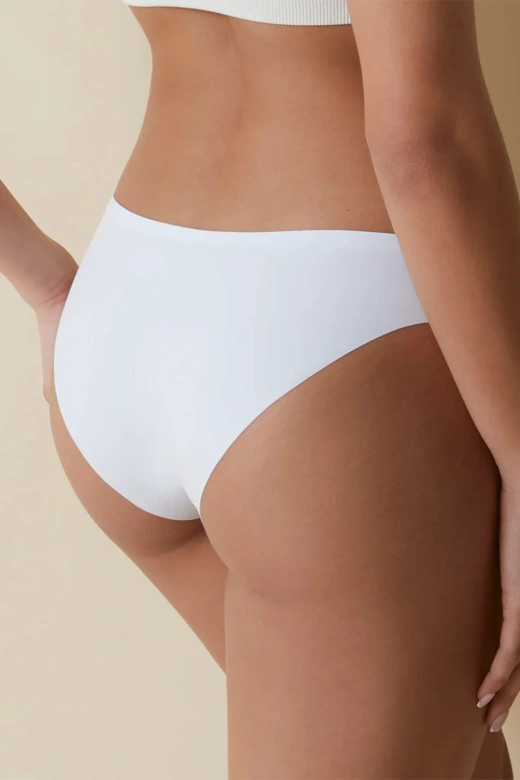Bezszwowe, klasyczne figi BIKINI 501, blanco-biel