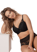 Biustonosz push-up Mefemi Laura czarny