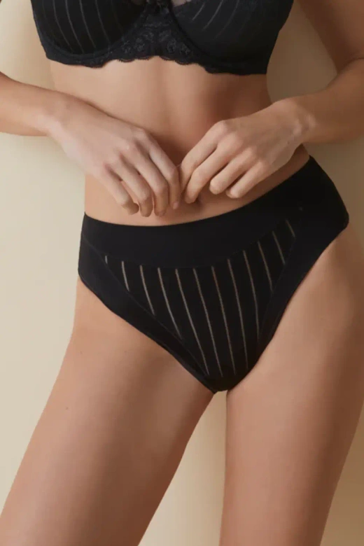 Modelujące figi podwyższony stan MARILUZ, czarne