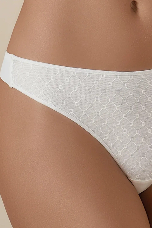 Cięte laserowo eleganckie stringi KATIA, marfil-perła