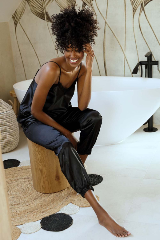 Satynowa piżama koszulka + długie spodnie DAY, czerń