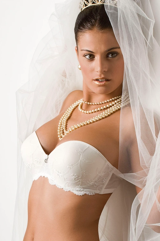 Usztywniany biustonosz push-up bez ramiączek GRACE, marfil-perła