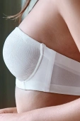 Biustonosz bez ramiączek na fiszbinach SANDRA, marfil-perła