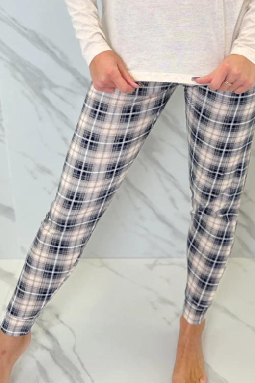 Piżama Bessy z aplikacją i spodniami w kratę, beż