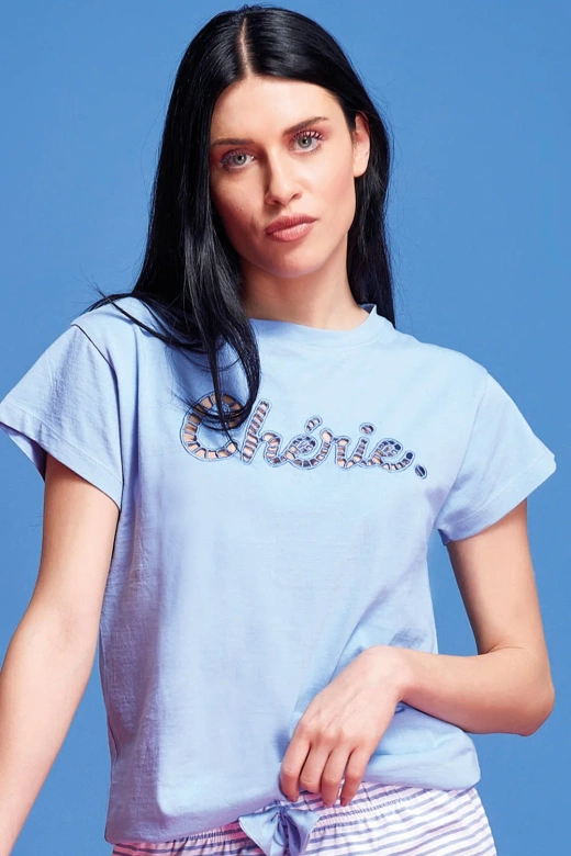 Bawełniana piżama długa damska z ażurowym haftem i paskami Juliana, niebieska