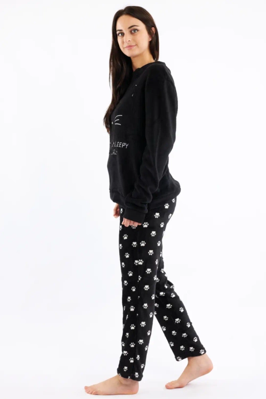 Ciepła miękka polarowa piżama damska z kotkiem FULVIA, czarna