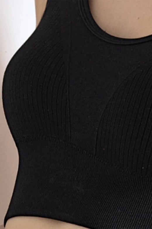 Damski Top Sportowy na Szerokich Ramiączkach Prążkowany AT09, nero-czarny