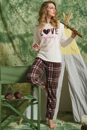 Ciepła polarowa piżama damska z napisem LILIANA, biała