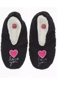 Ciepłe kapcie z futerkiem i sercemw woreczku BABE, czarny