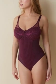 Eleganckie koronkowe body bez fiszbin SCARLETT, burdeos-burgund